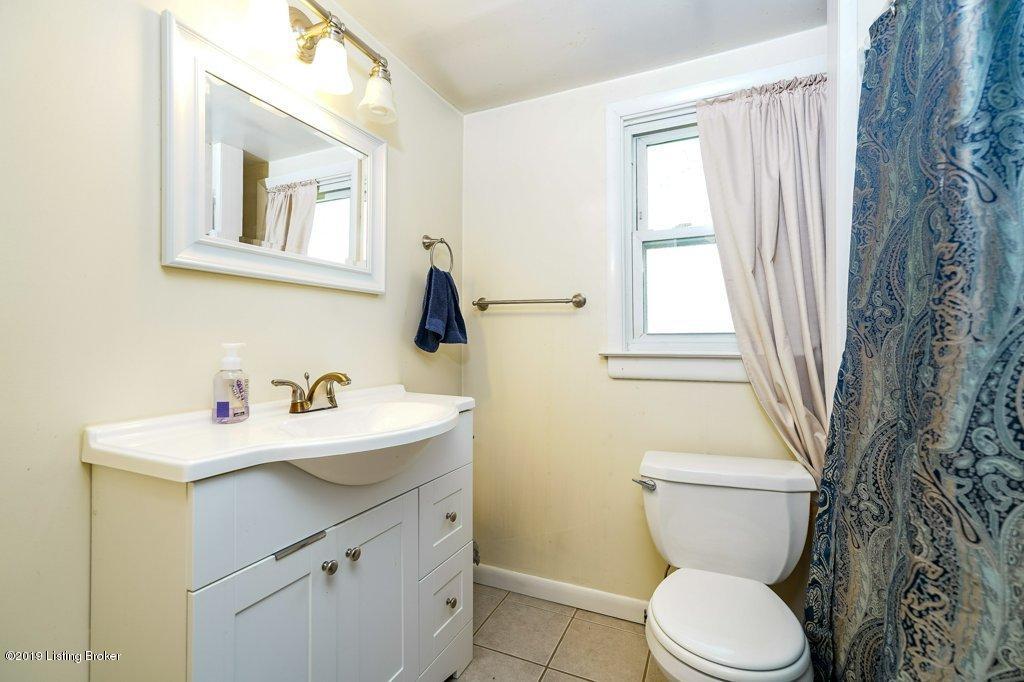 609 Emily Road Louisville, KY 40206 - Photo 22 of 30 022-609 Emily-22_m