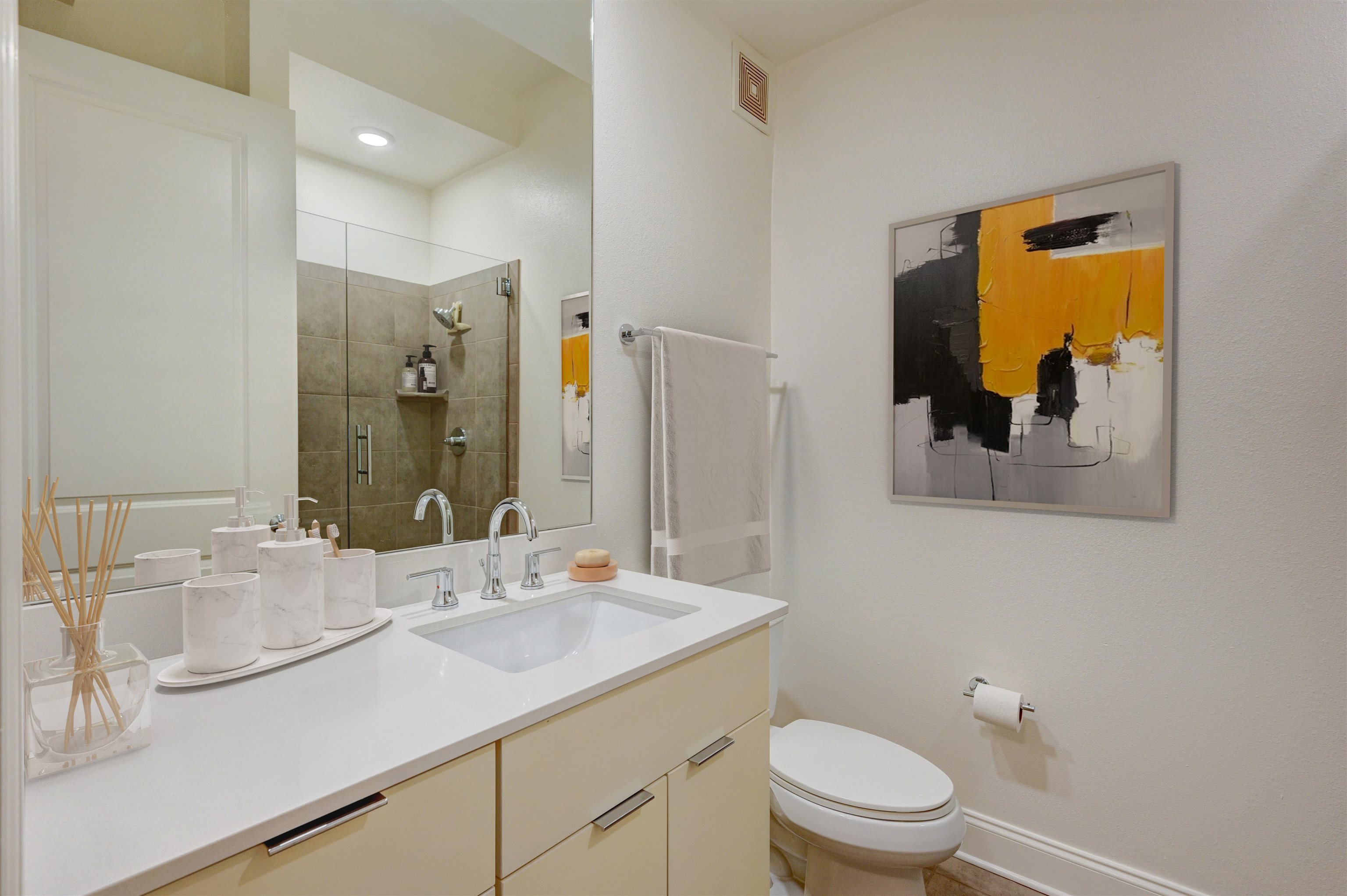 717 Riverside Drive, Unit 206 Memphis, TN 38103 - Photo 13 of 32