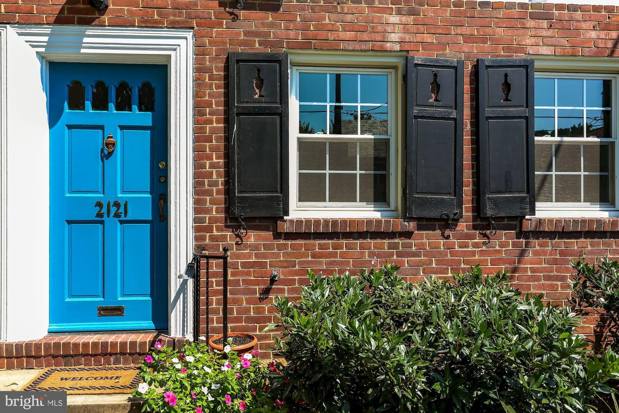 2121 Tunlaw Road Northwest Washington, DC 20007 - Photo 2 of 35