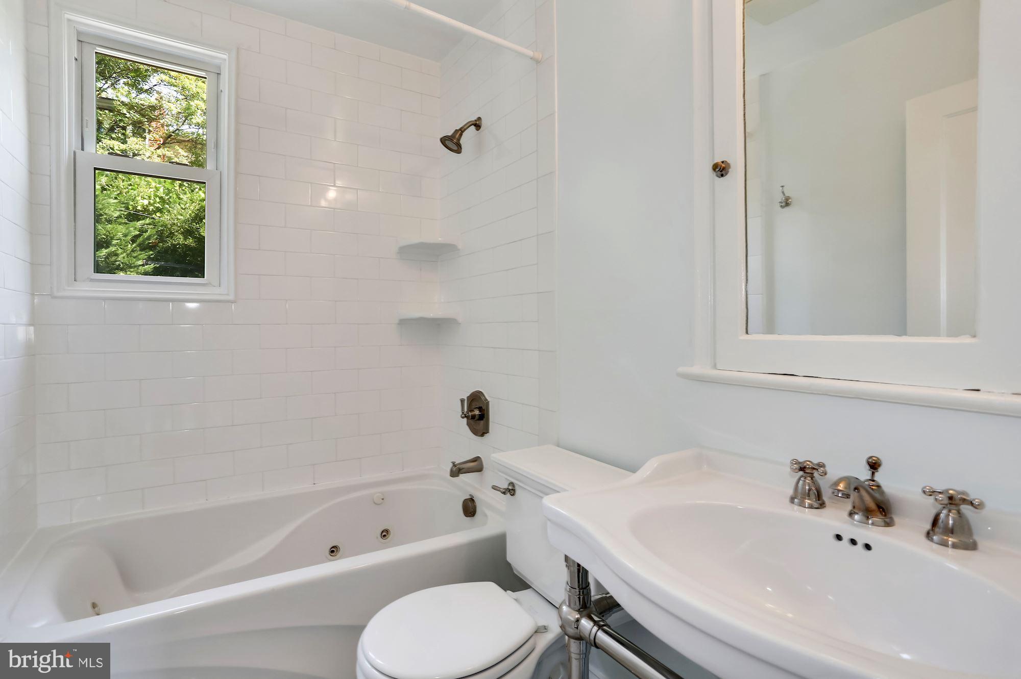 2121 Tunlaw Road Northwest Washington, DC 20007 - Photo 24 of 35