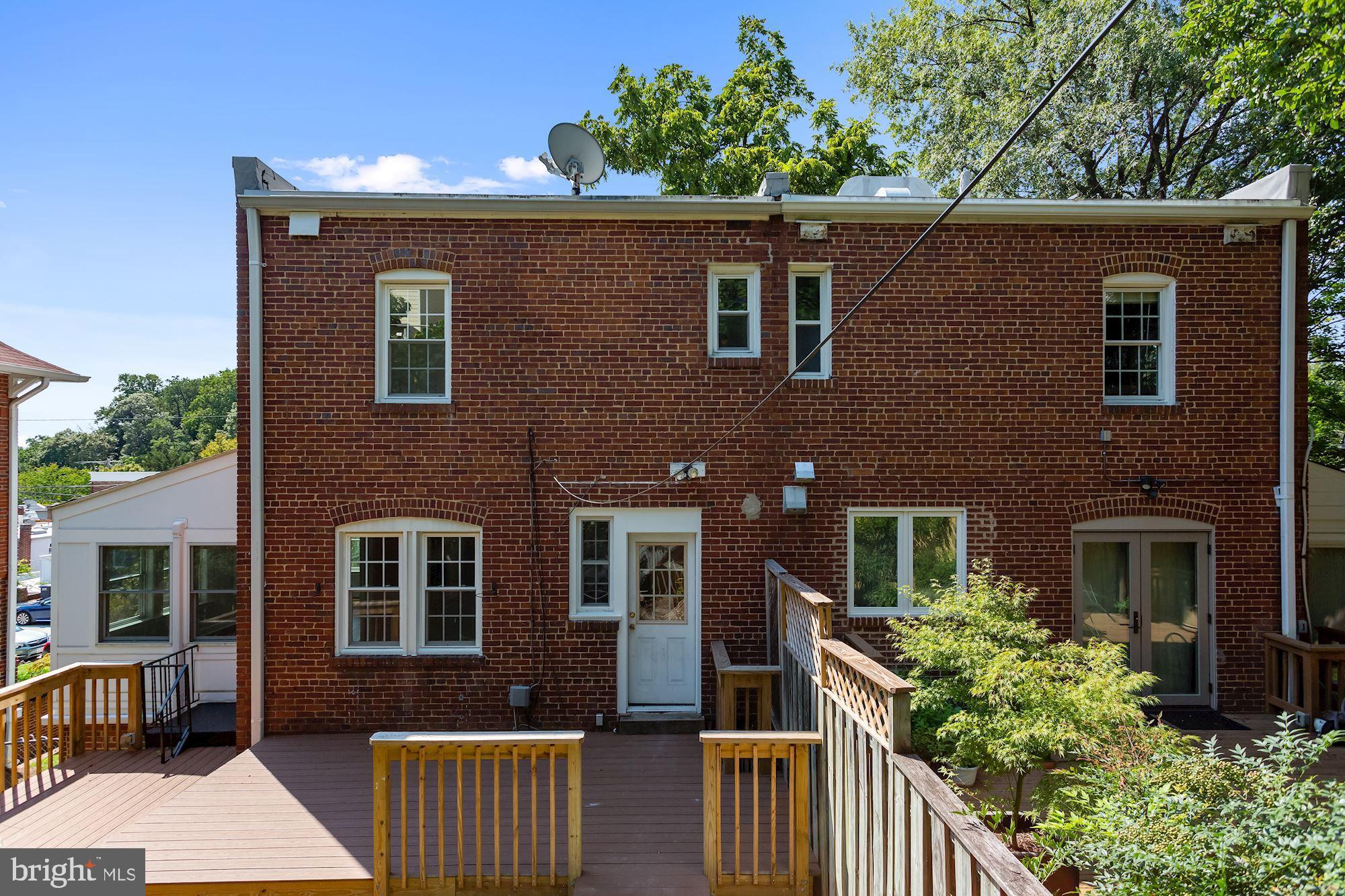 2121 Tunlaw Road Northwest Washington, DC 20007 - Photo 34 of 35