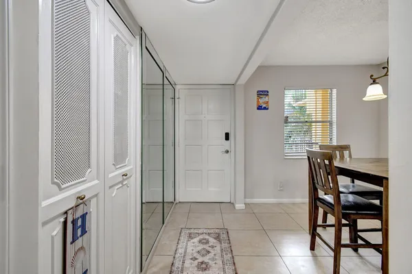 $2,100 | 777 South Federal Highway, Unit 202H, Pompano Beach, FL 33062