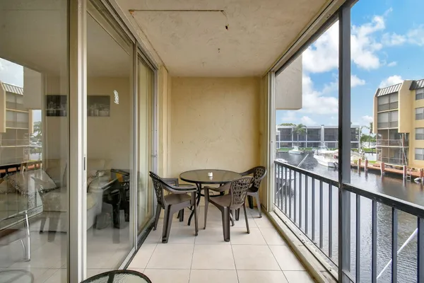 $2,100 | 777 South Federal Highway, Unit 202H, Pompano Beach, FL 33062
