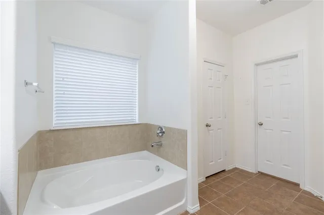 $2,395 | 5105 Spyglass Lane, Denton, TX 76208