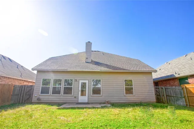 $2,395 | 5105 Spyglass Lane, Denton, TX 76208