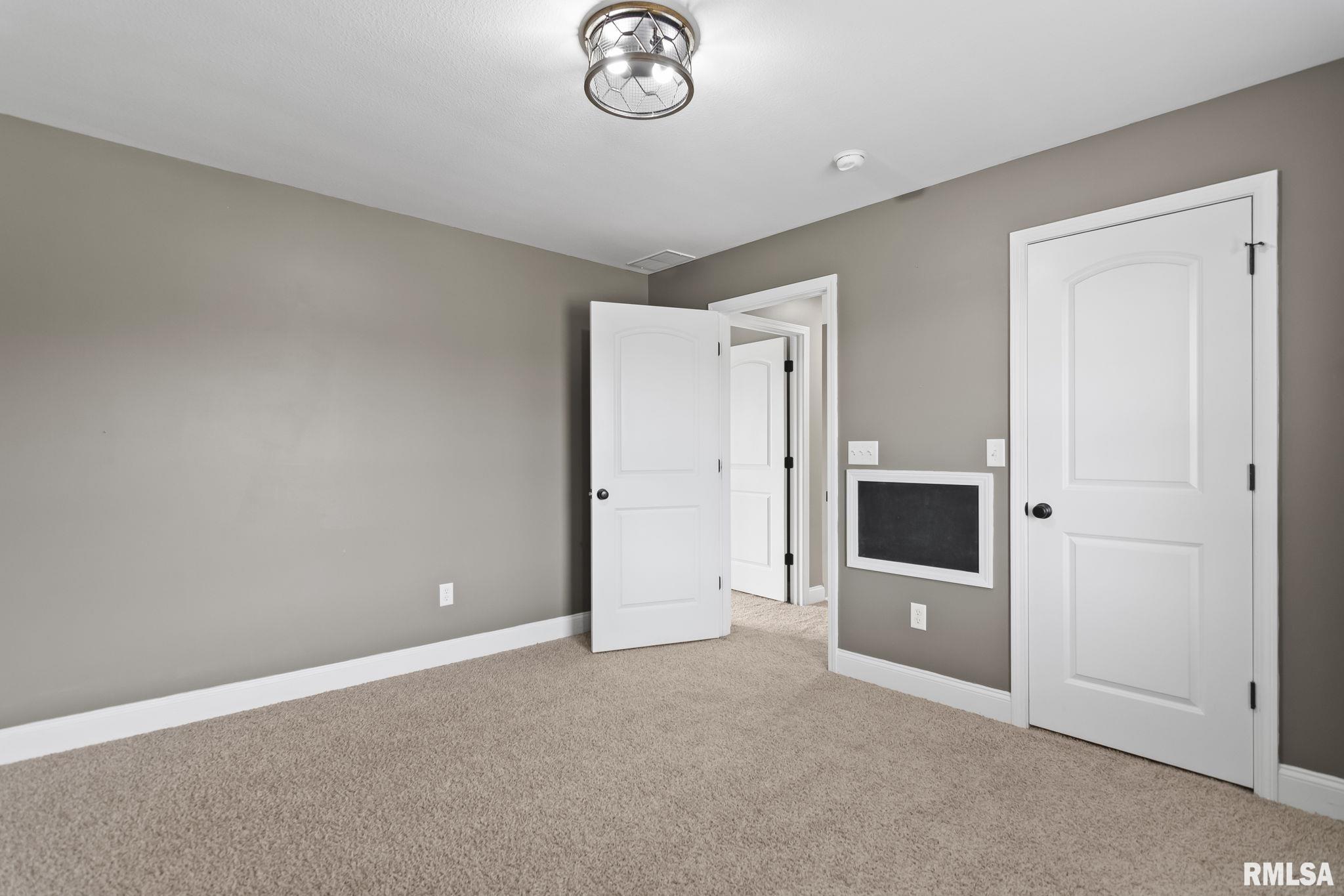 620 Garden Court Chatham, IL 62629 - Photo 25 of 42