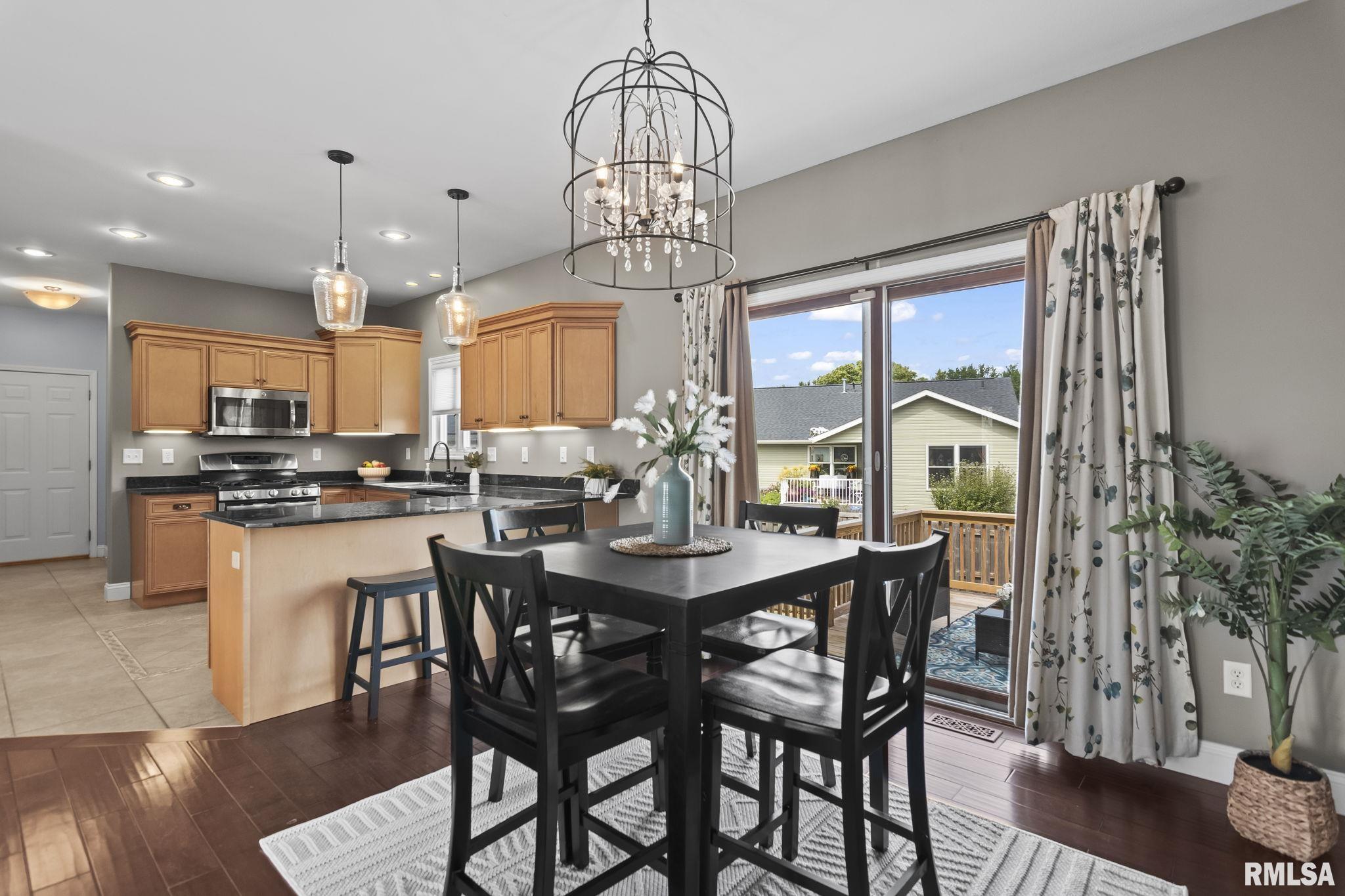 620 Garden Court Chatham, IL 62629 - Photo 8 of 42