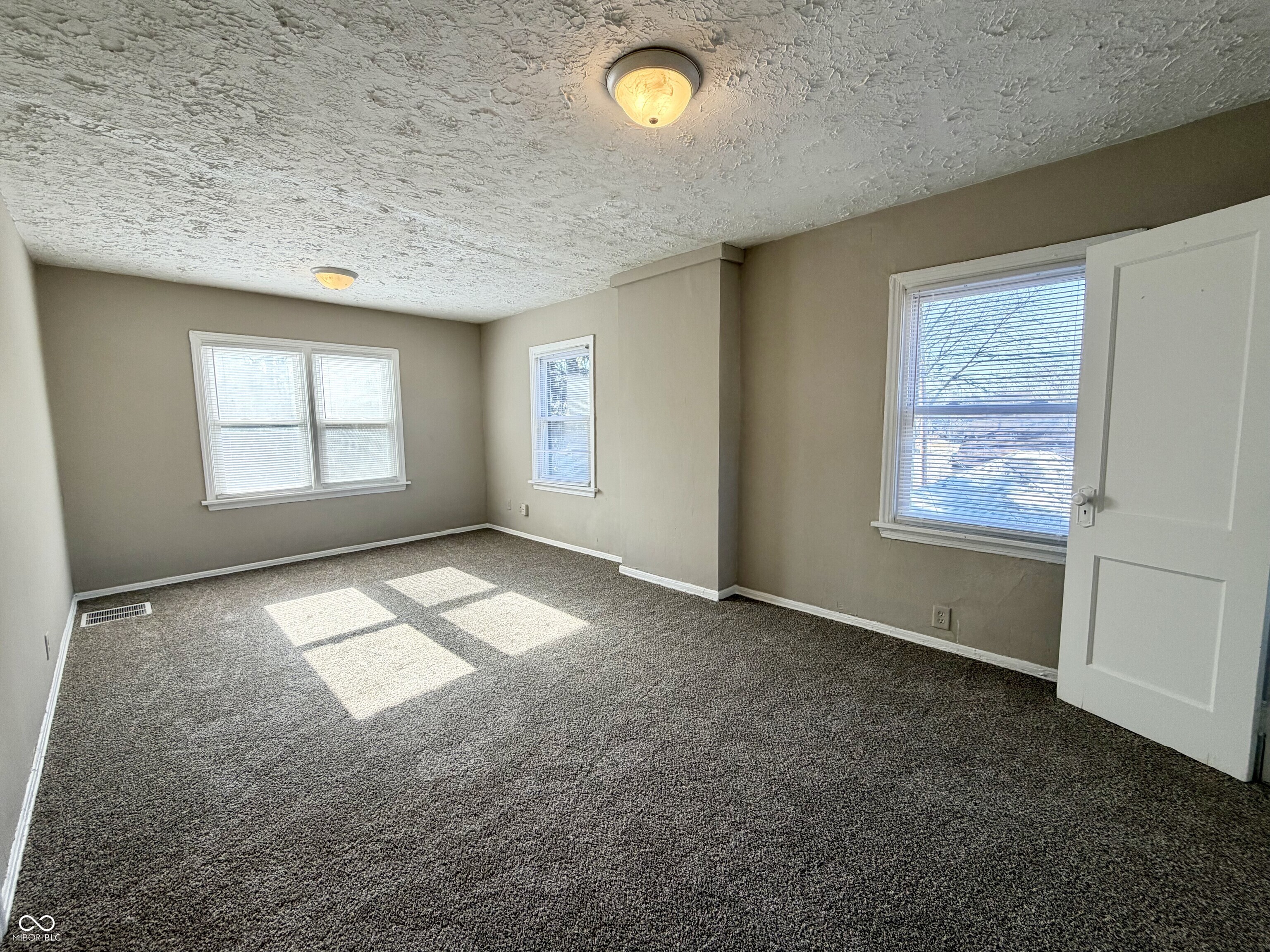 4002 Rookwood Avenue Indianapolis, IN 46208 - Photo 14 of 25