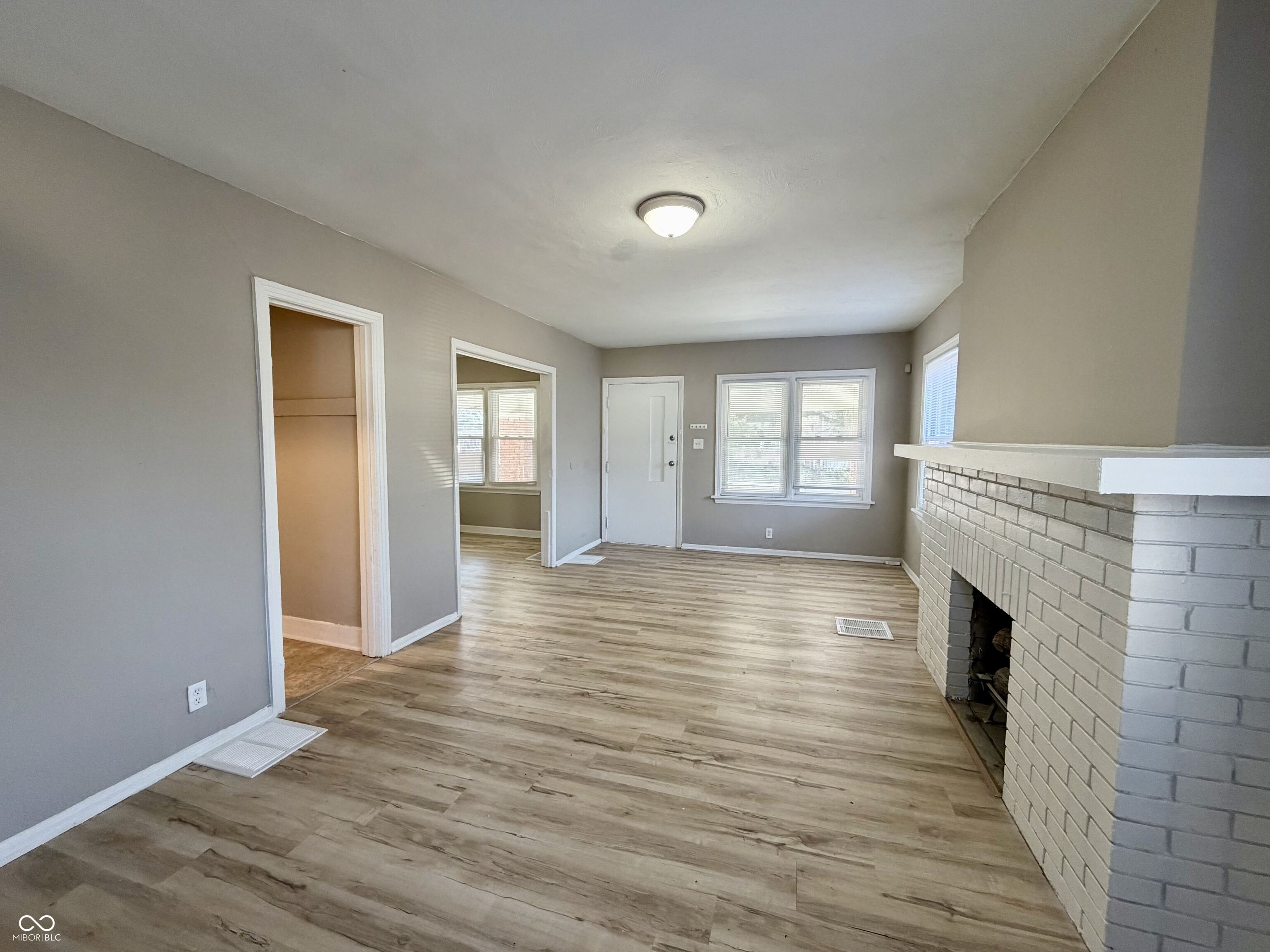 4002 Rookwood Avenue Indianapolis, IN 46208 - Photo 8 of 25