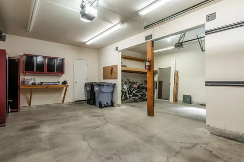 $1,600,000 | 272 Ridge Way, Mammoth Lakes, CA 93546