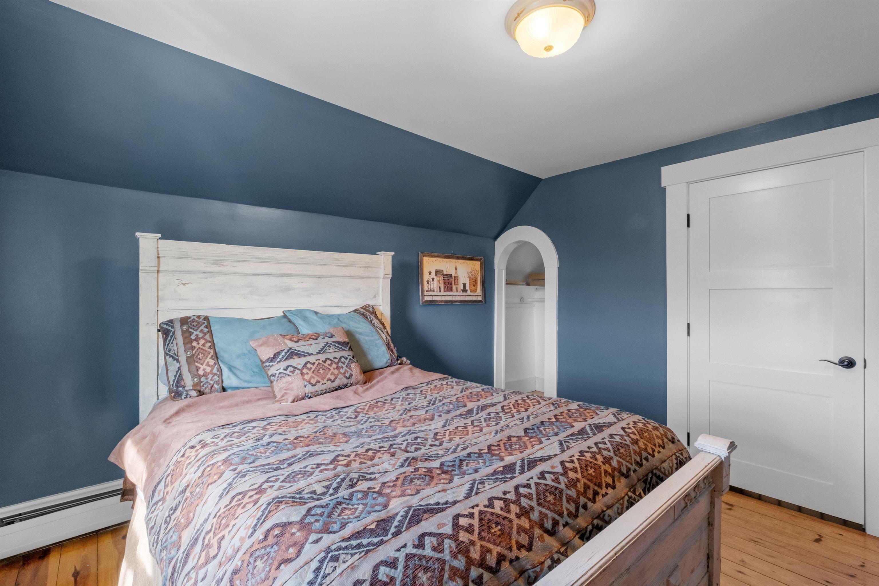 682 Kimball Road Lunenburg, VT 05906 - Photo 19 of 52