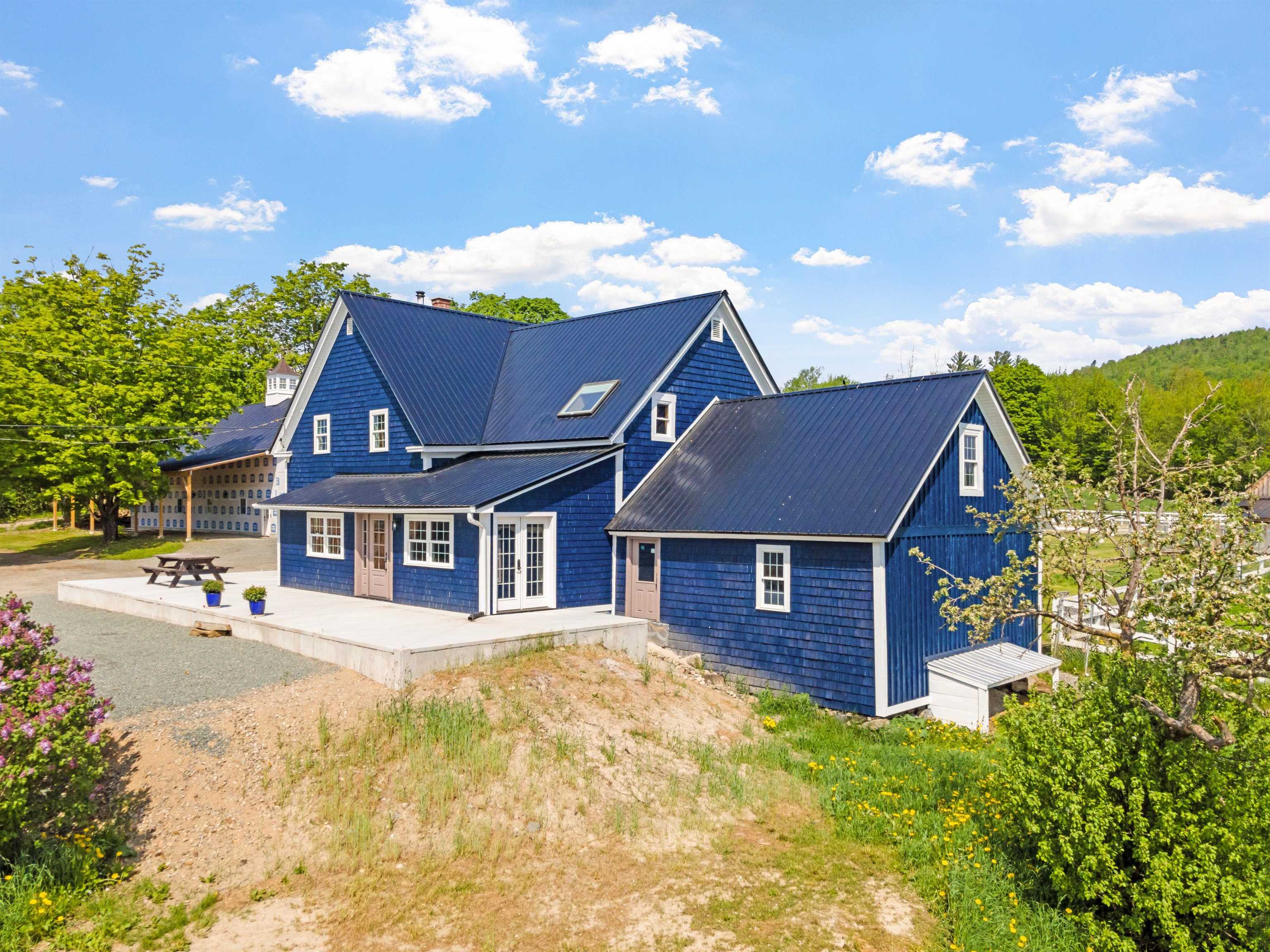 682 Kimball Road Lunenburg, VT 05906 - Photo 23 of 52