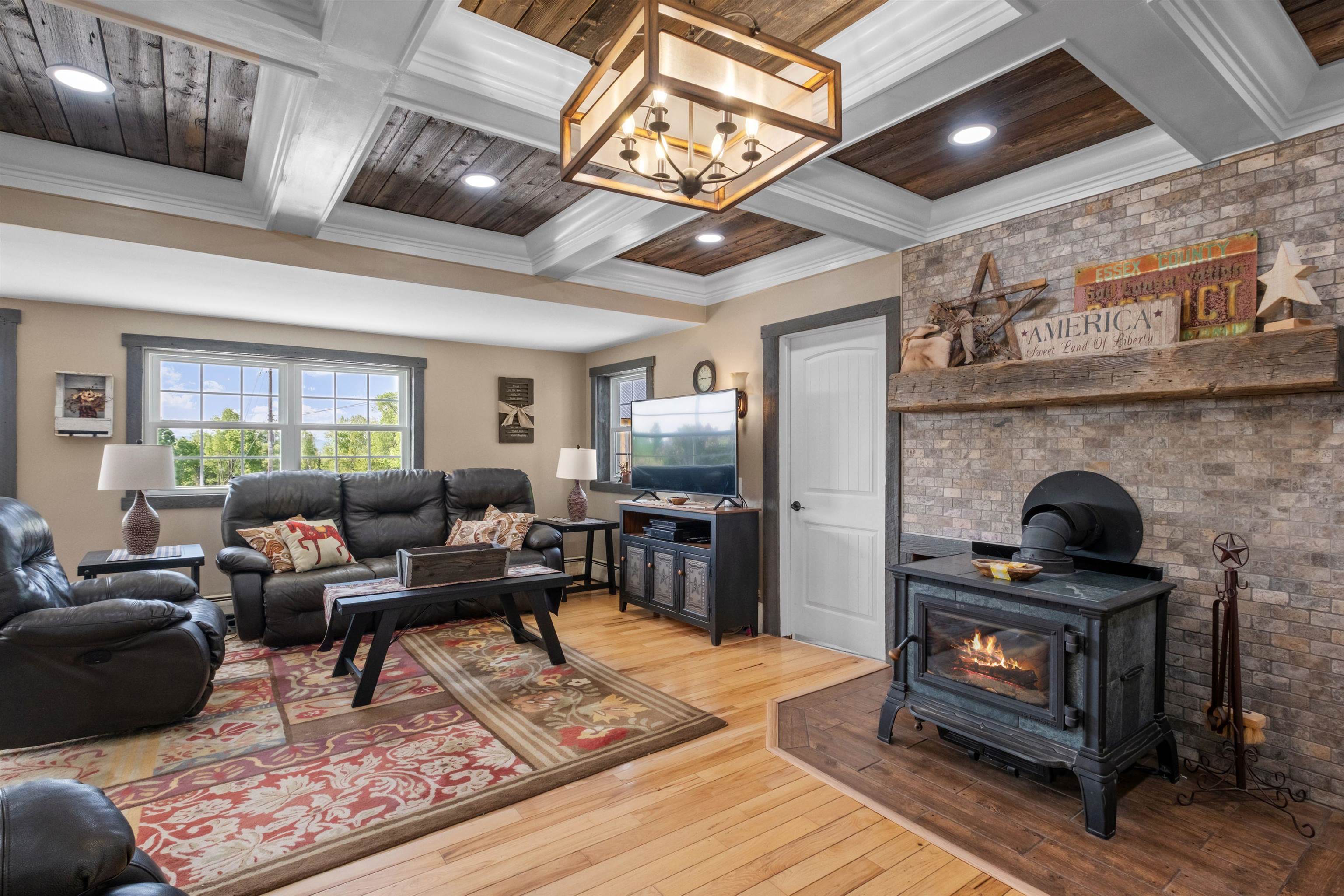 682 Kimball Road Lunenburg, VT 05906 - Photo 5 of 52