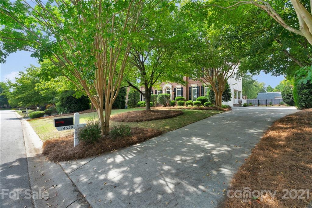 16525 Rudyard Lane Huntersville, NC 28078 - Photo 4 of 48 Gallery Image 4