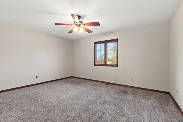 $189,500 | 1390 Armour Road, Bourbonnais, IL 60914