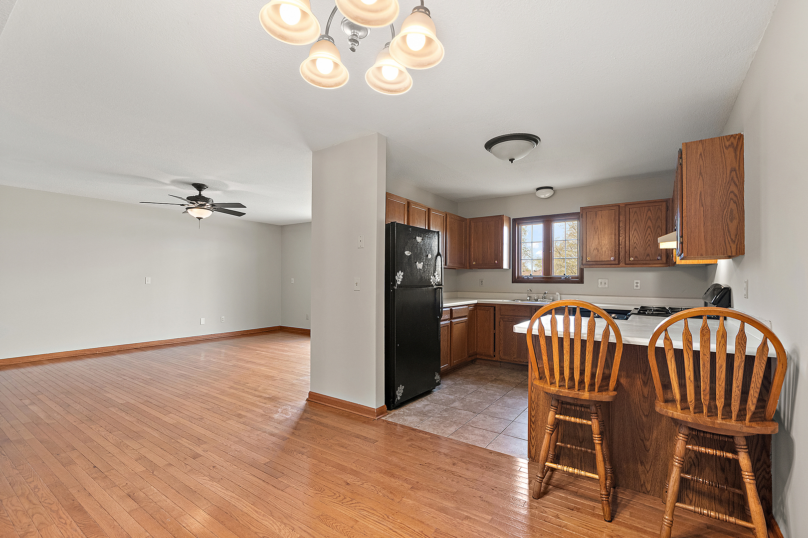 1390 Armour Road Bourbonnais, IL 60914 - Photo 4 of 22