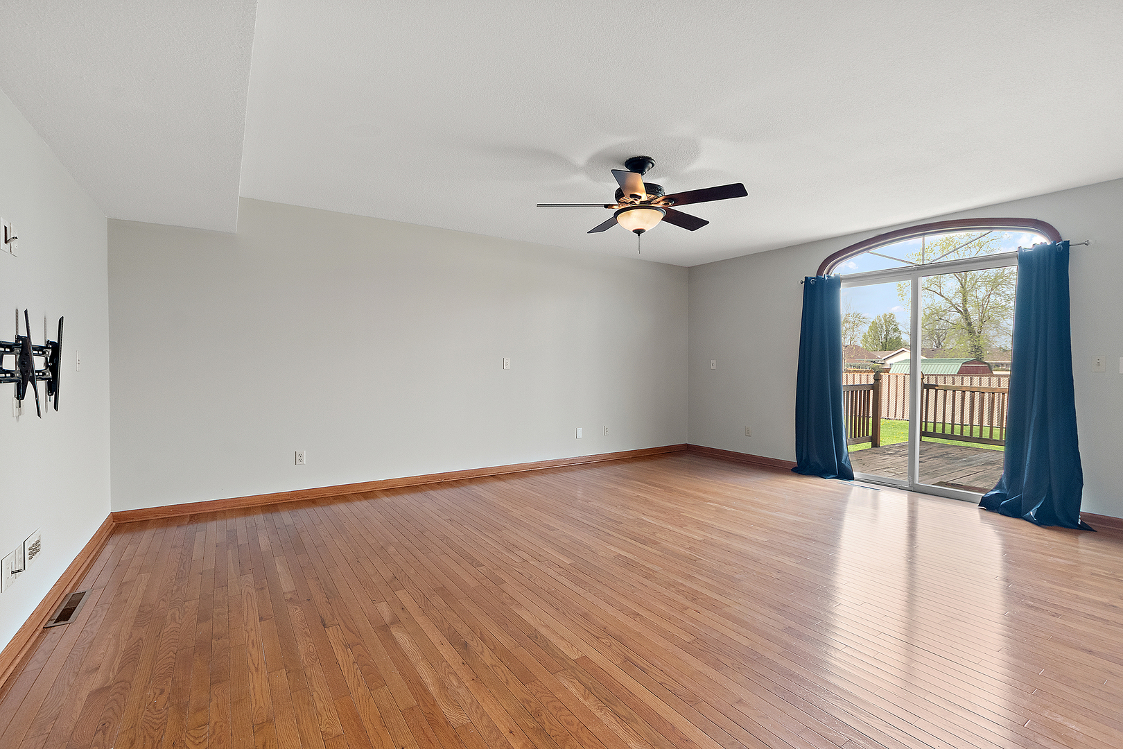 1390 Armour Road Bourbonnais, IL 60914 - Photo 8 of 22