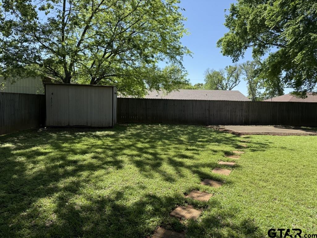 1102 Chad Whitehouse, TX 75791 - Photo 5 of 16 a view of a backyard