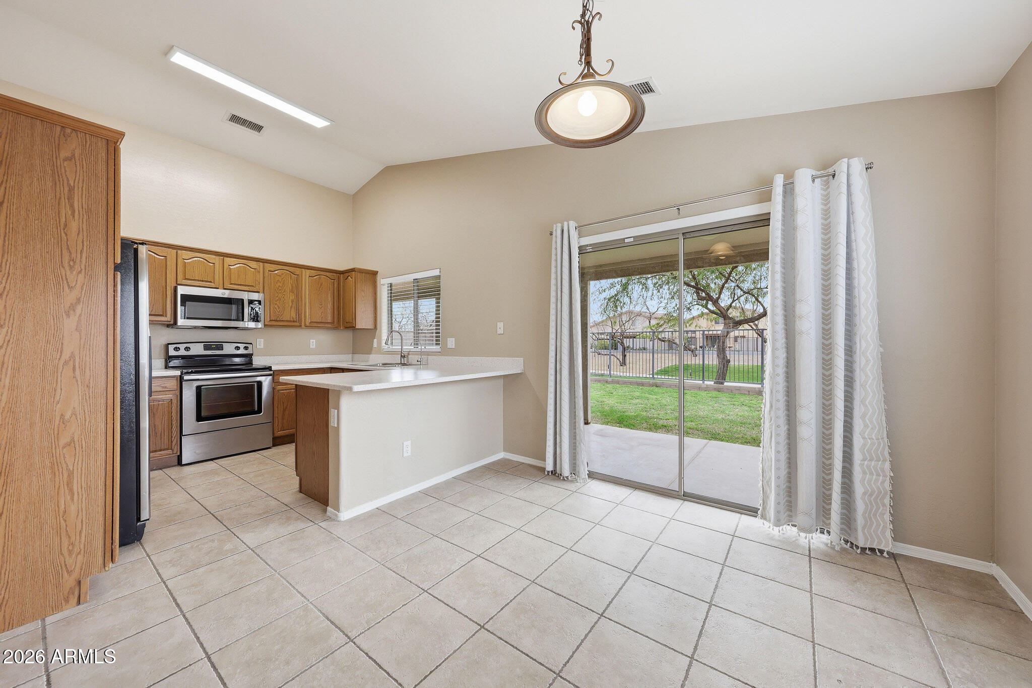 5305 West Pecan Road Laveen, AZ 85339 - Photo 10 of 24 Kitchen