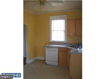 21 West Roland Road Brookhaven, PA 19015 - Photo 8 of 12 Kitchen