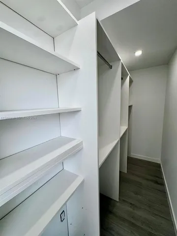 $10,000 | 3204 Plaza Street, Miami, FL 33133