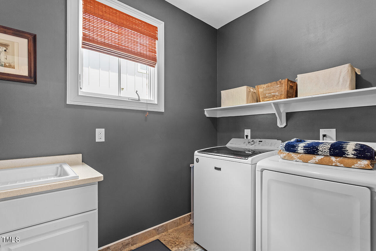 2626 Davis Street Raleigh, NC 27608 - Photo 19 of 46 2626 Davis Street_28