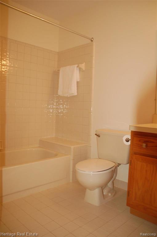 2188 Rochelle Park Drive Rochester, MI 48309 - Photo 24 of 31