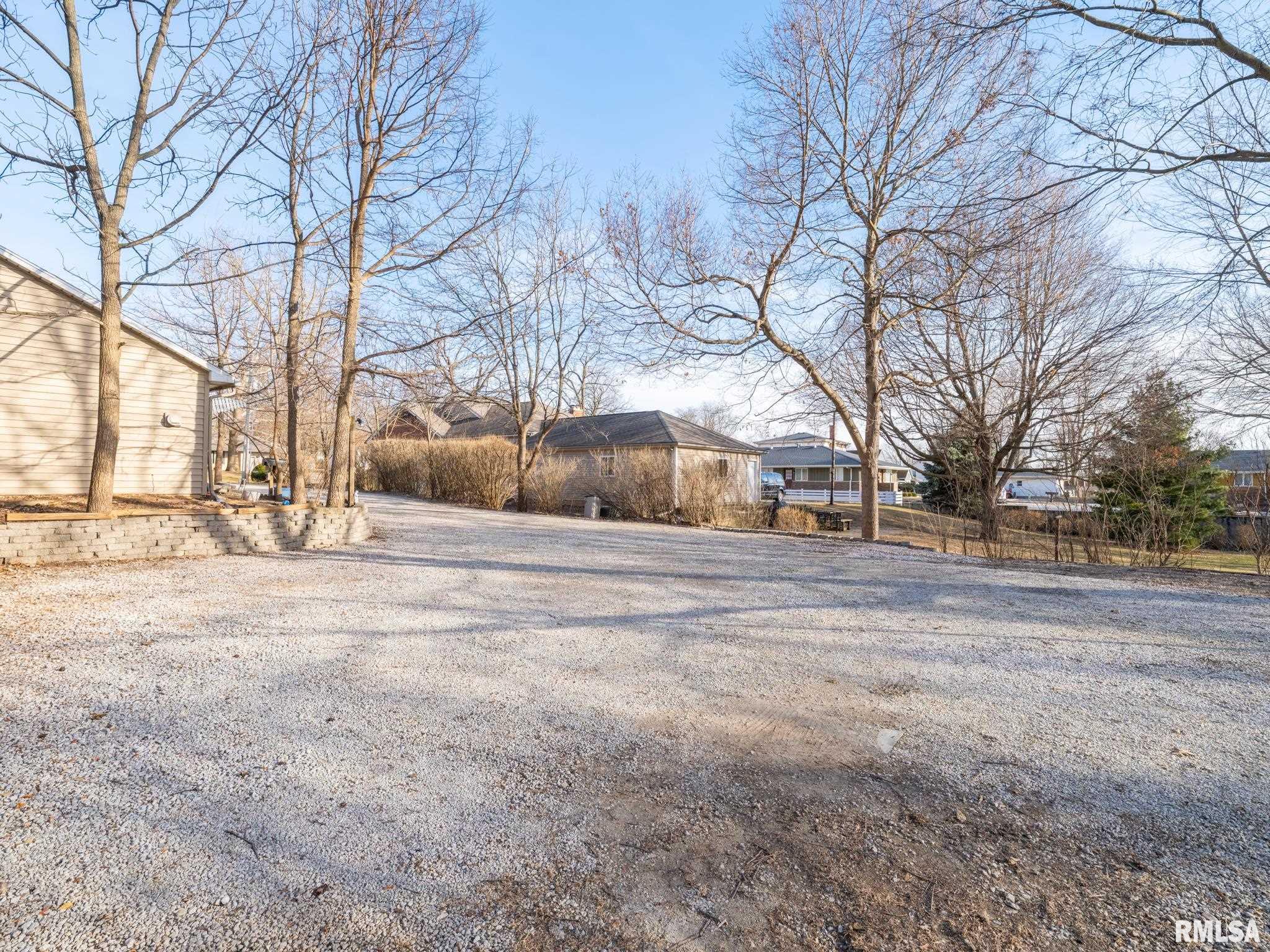 814 South Main Street Eureka, IL 61530 - Photo 14 of 53