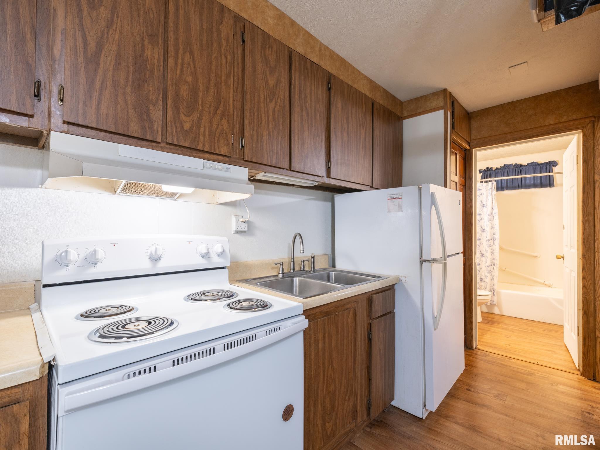 814 South Main Street Eureka, IL 61530 - Photo 23 of 53
