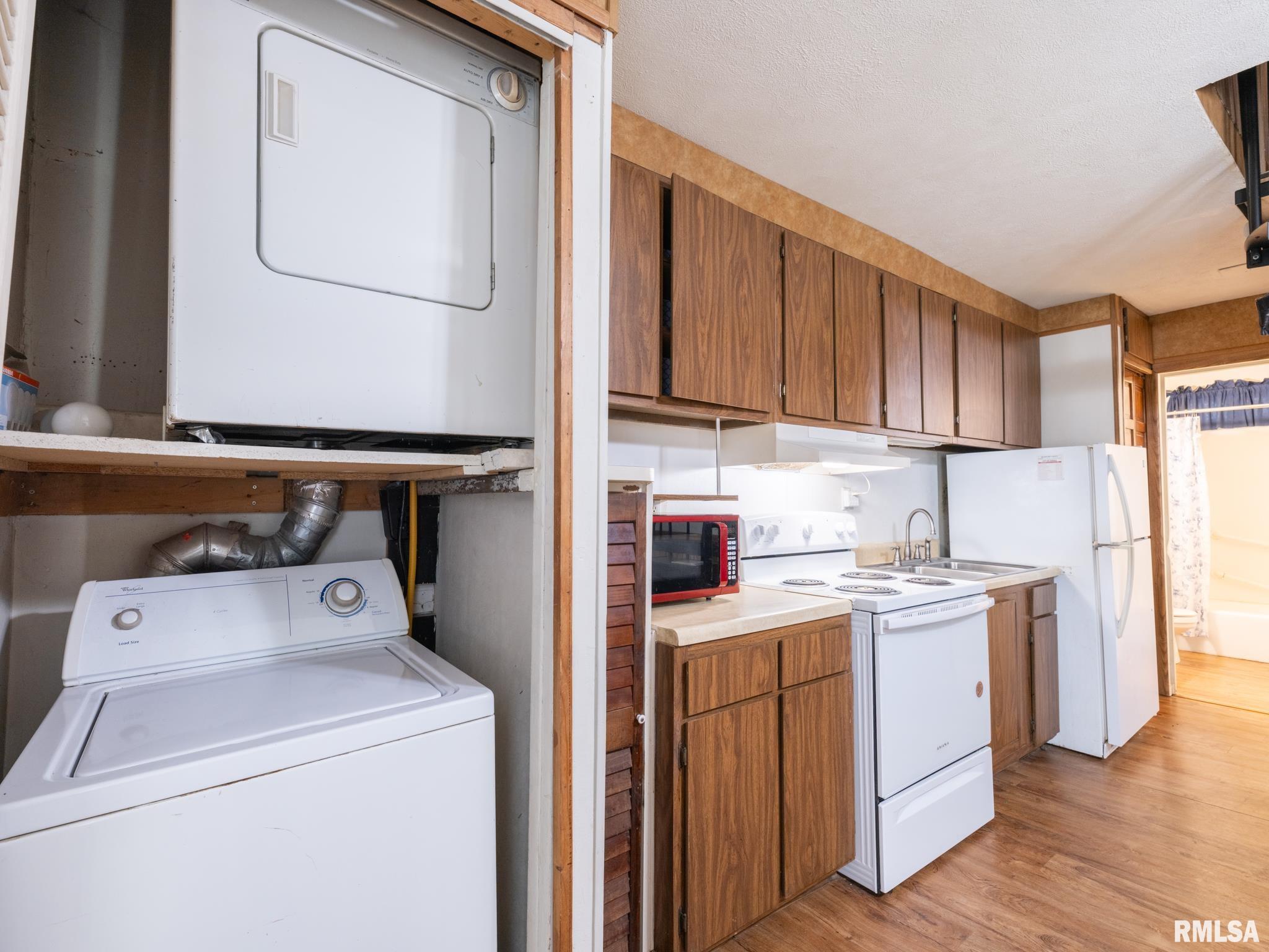 814 South Main Street Eureka, IL 61530 - Photo 25 of 53