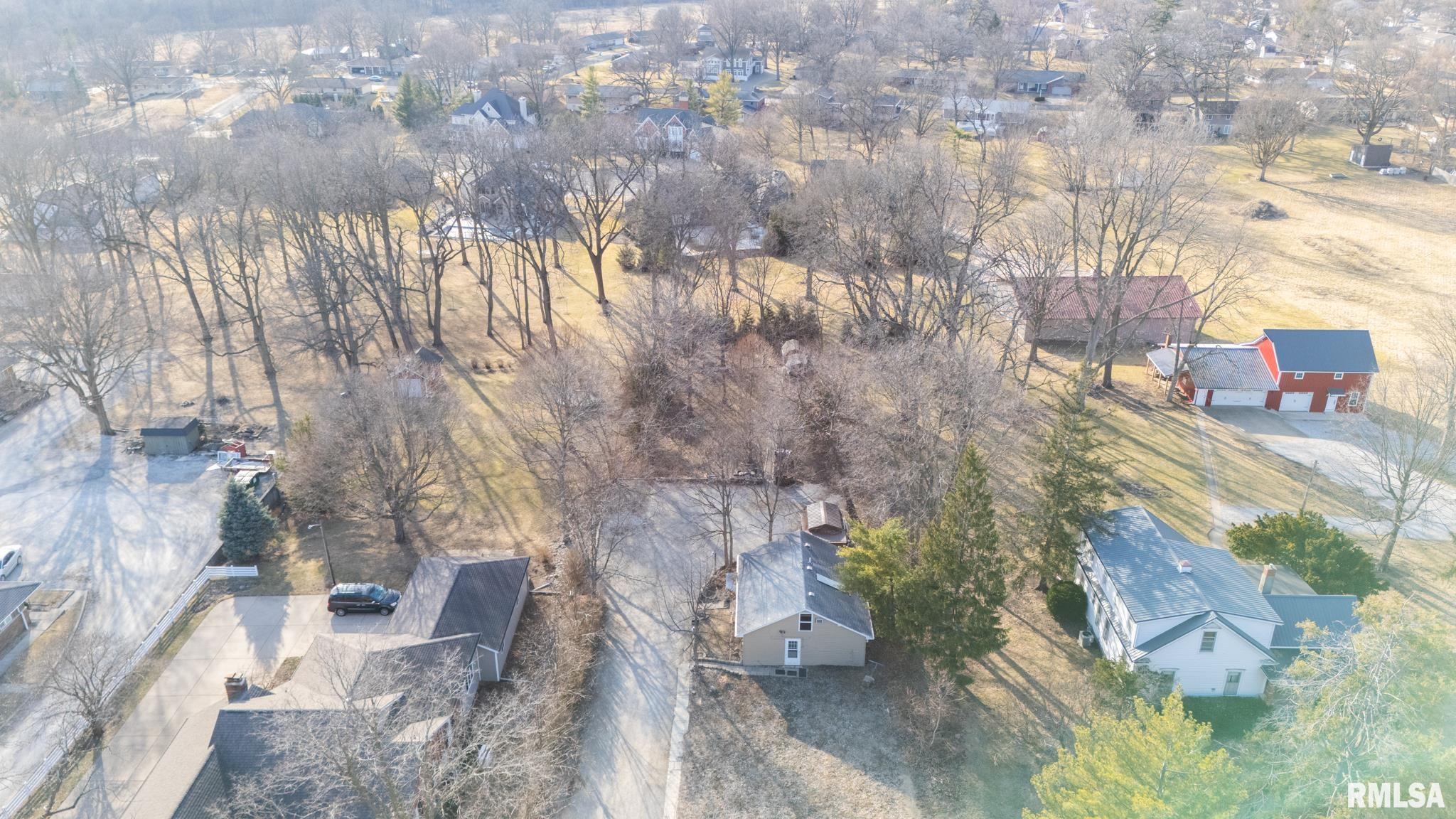814 South Main Street Eureka, IL 61530 - Photo 4 of 53