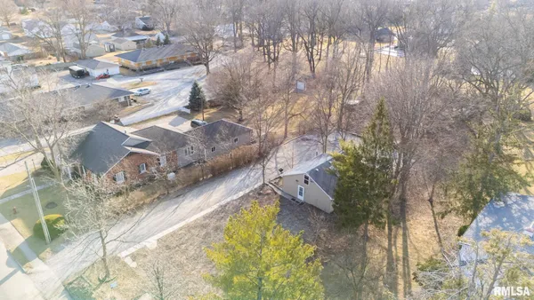 $169,900 | 814 South Main Street, Eureka, IL 61530