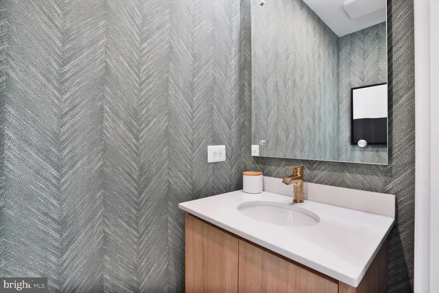 $1,039,212 | 61 Lower Service Court Northwest, Washington, DC 20422