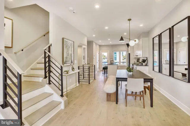 $1,039,212 | 61 Lower Service Court Northwest, Washington, DC 20422