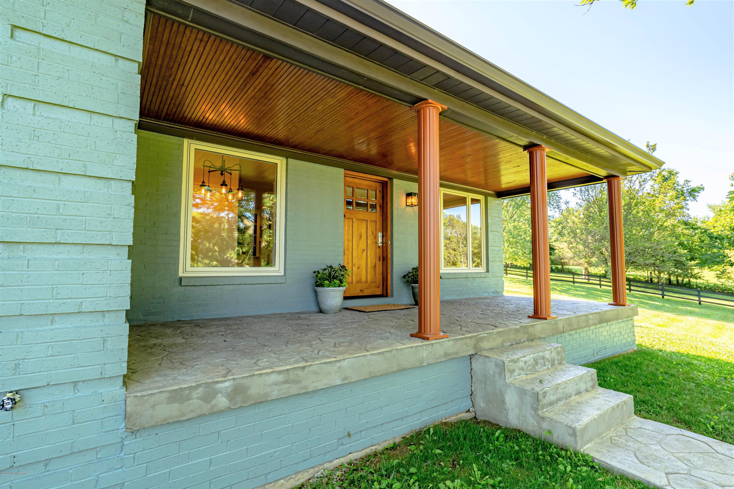 3186 Webb Road Simpsonville, KY 40067 - Photo 4 of 57 Front Porch