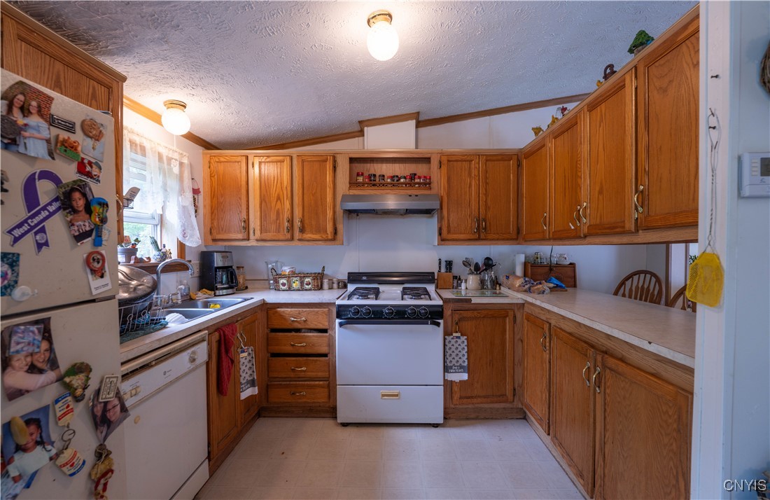 122 Bowie Road South Schuyler, NY 13502 - Photo 12 of 27