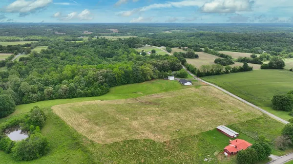 $175,000 | 210 Nubia Road, Westmoreland, TN 37186