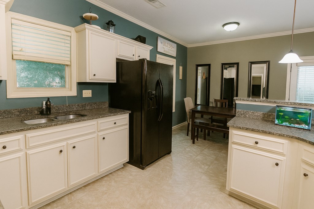 1355 Cloverdale Road Columbus, GA 31904 - Photo 10 of 30