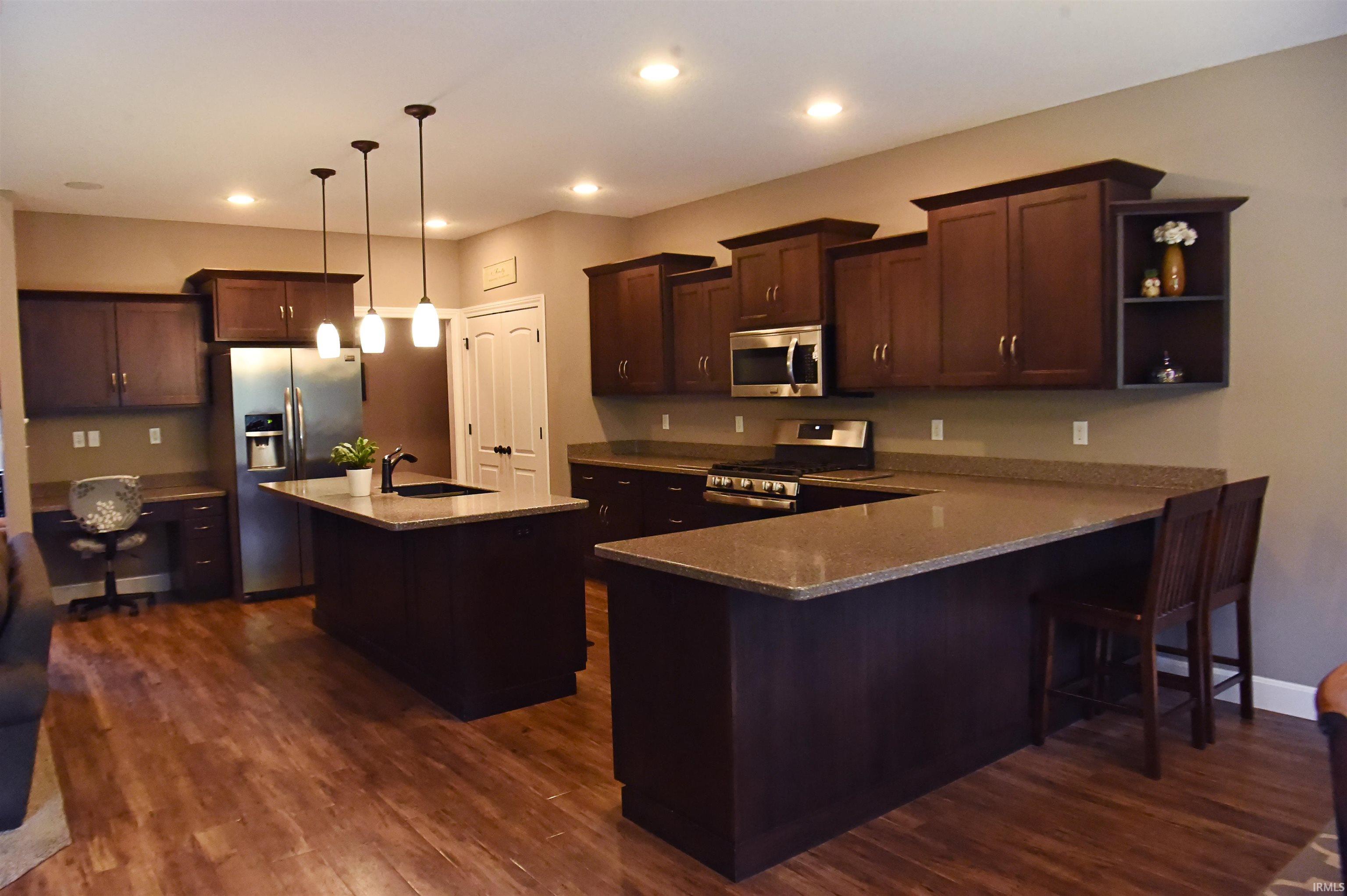 9803 Iron Bridge Road Roanoke, IN 46783 - Photo 5 of 27