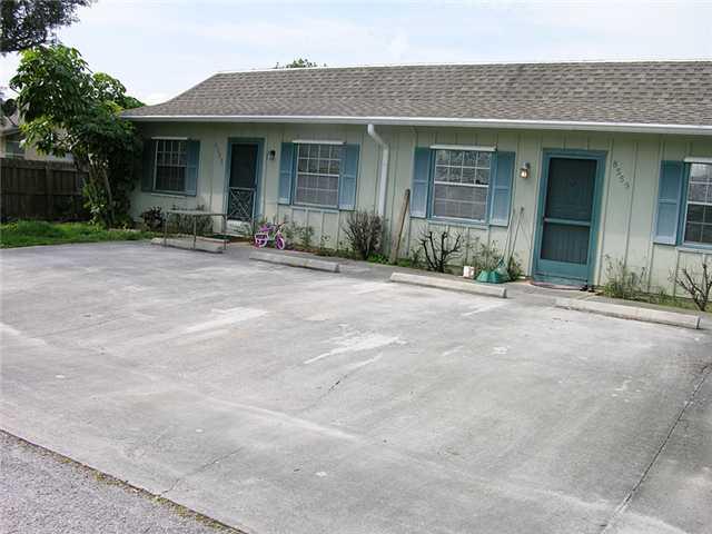 8565 Southeast Lyons Road Hobe Sound, FL 33455 - Photo 5 of 8 Gallery Image 5