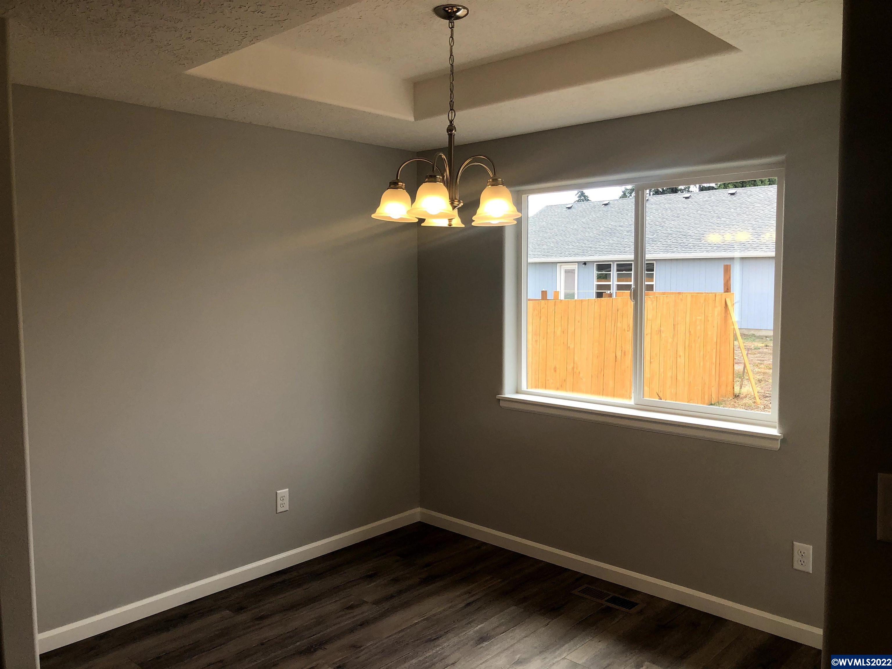 1943 Southwest 14th Avenue Albany, OR 97321 - Photo 6 of 25