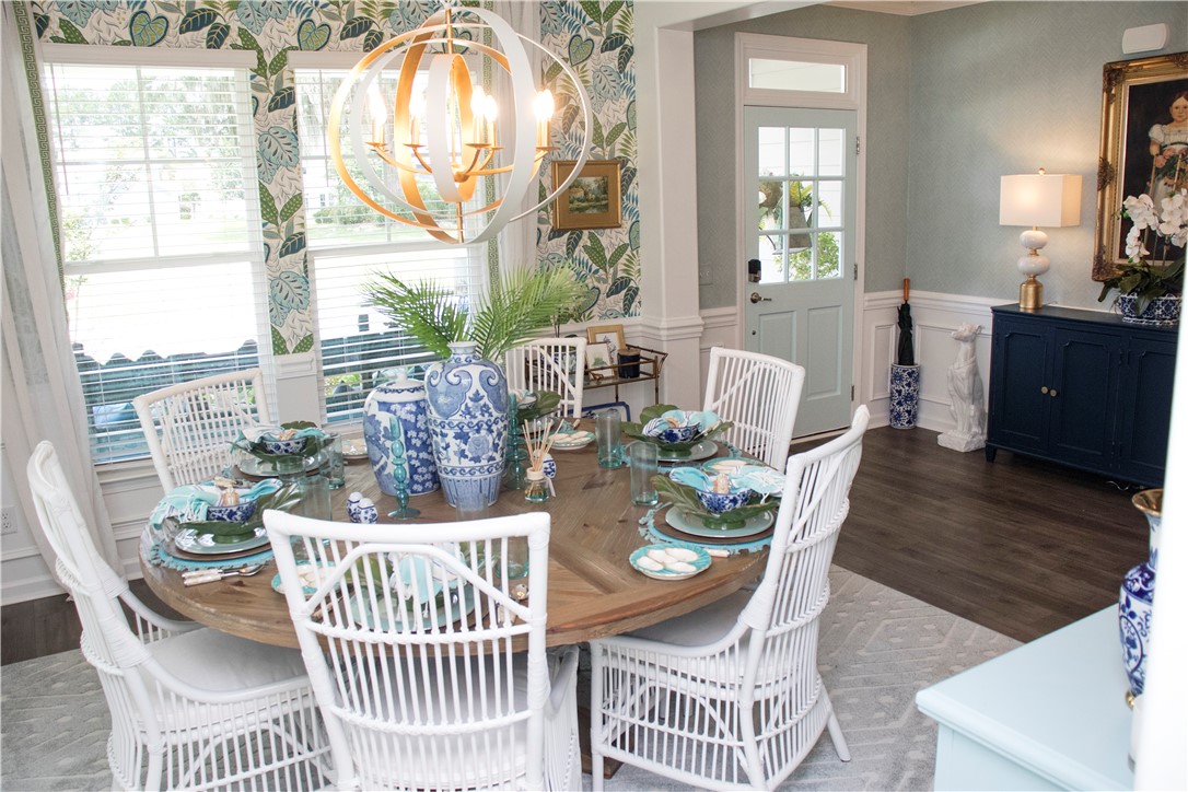157 Gallery Way Brunswick, GA 31525 - Photo 22 of 34 DINING ROOM TO FRONT DOOR VIEW