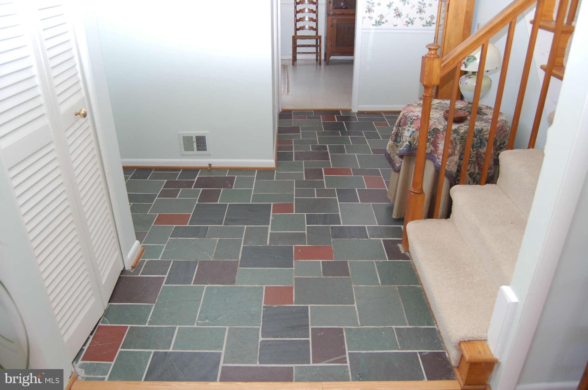 10 Briggs Court Silver Spring, MD 20906 - Photo 15 of 28 Interior (General)