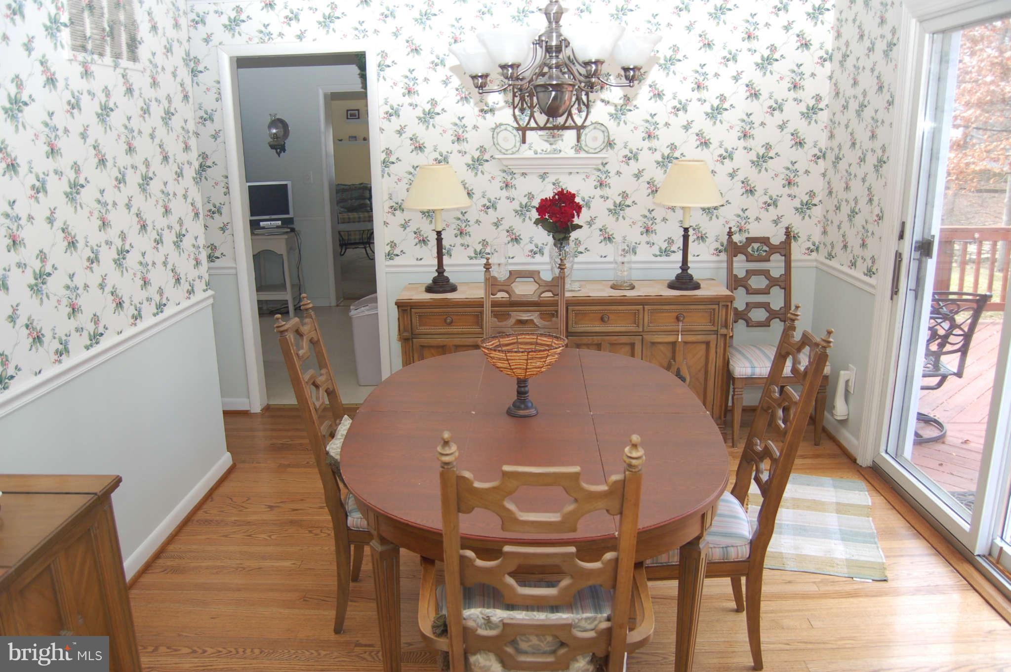 10 Briggs Court Silver Spring, MD 20906 - Photo 16 of 28 Dining Room