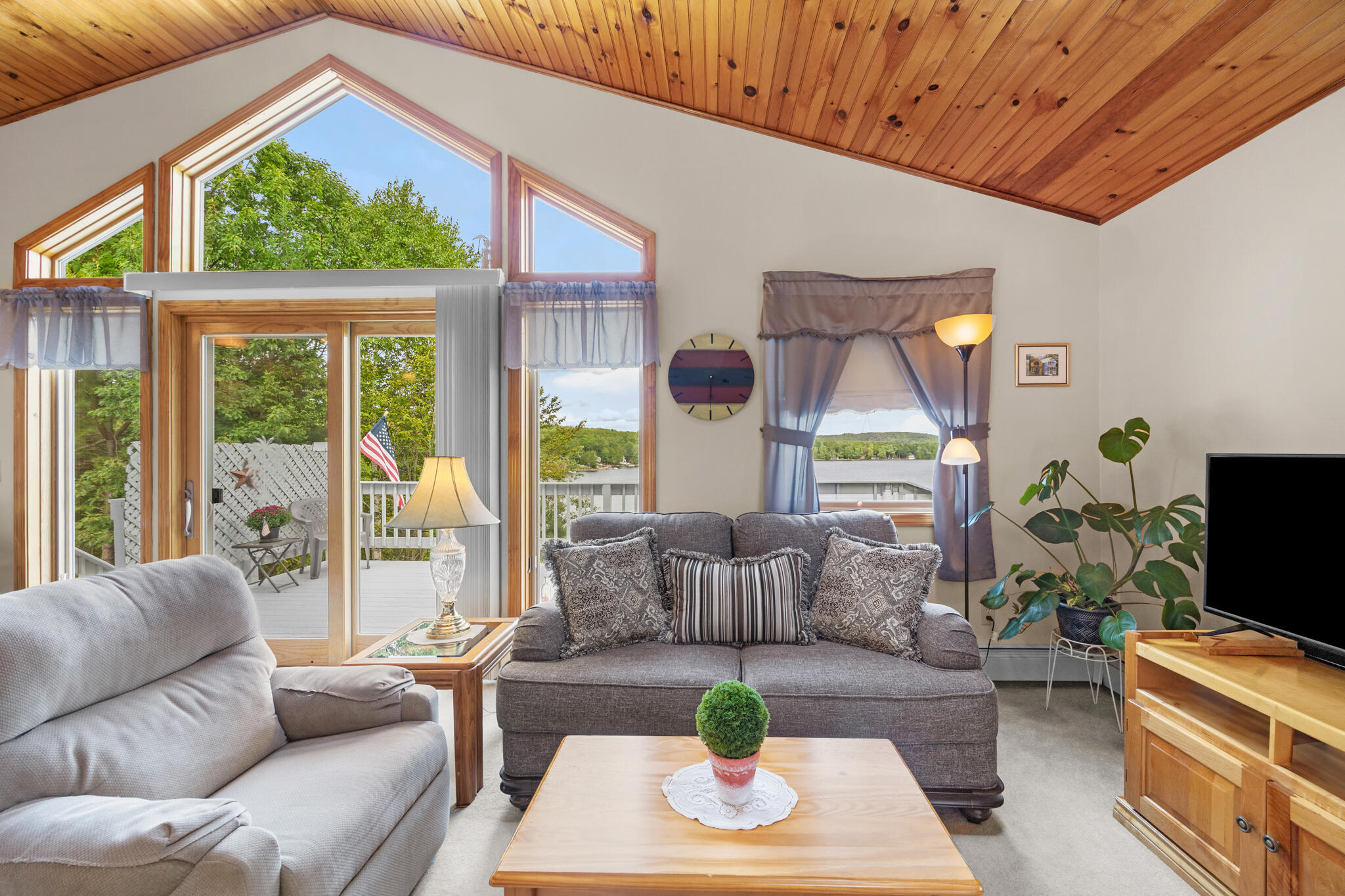 52 Shore Path Dedham, ME 04605 - Photo 7 of 45 Living Room