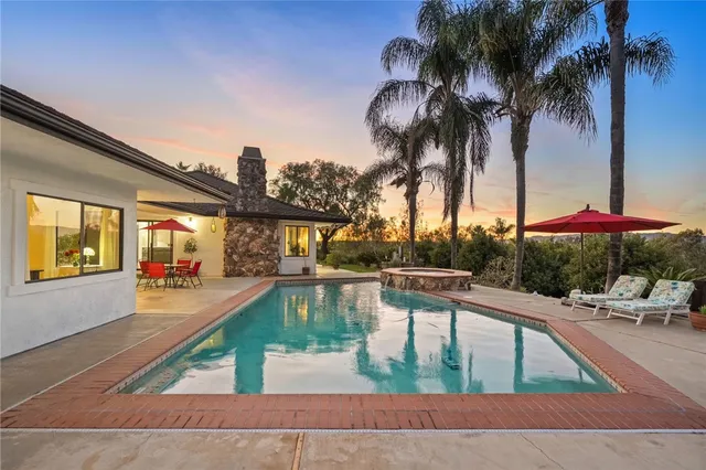 $1,399,000 | 1650 Winterwarm Drive, Fallbrook, CA 92028