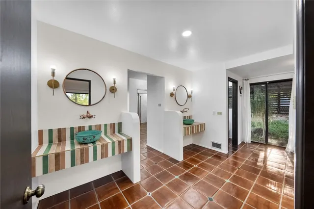 $1,399,000 | 1650 Winterwarm Drive, Fallbrook, CA 92028