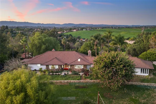 $1,399,000 | 1650 Winterwarm Drive, Fallbrook, CA 92028