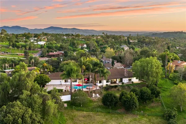 $1,300,000 | 1650 Winterwarm Drive, Fallbrook, CA 92028