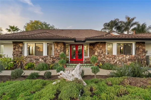 $1,300,000 | 1650 Winterwarm Drive, Fallbrook, CA 92028